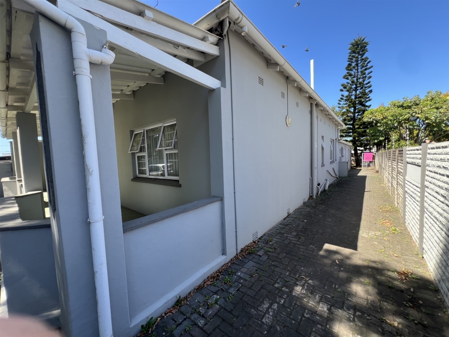 3 Bedroom Property for Sale in Berea Eastern Cape